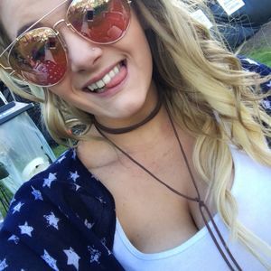 Meet your Posher, Renee