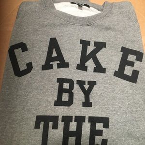 New Beyoncé "Cake by the Pound" crew neck