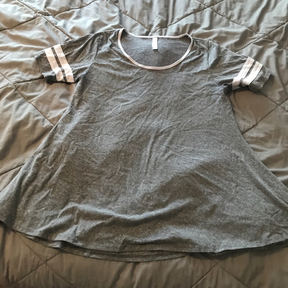 SOLD on another site VGUC Lularoe Perfect T