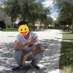 Meet your Posher, Sam