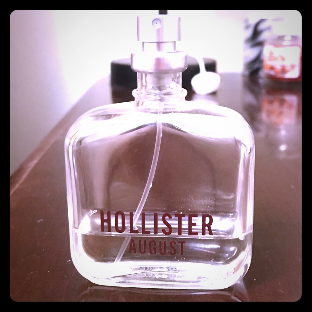 Hollister August Perfume
