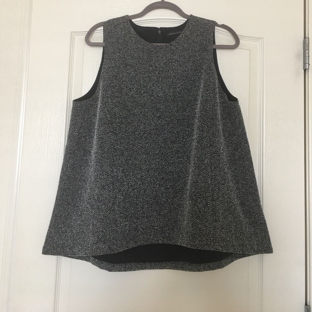 WEEKEND SALE✨BANANA REPUBLIC - Sleeveless Top