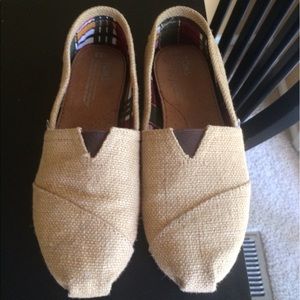 Burlap TOMS