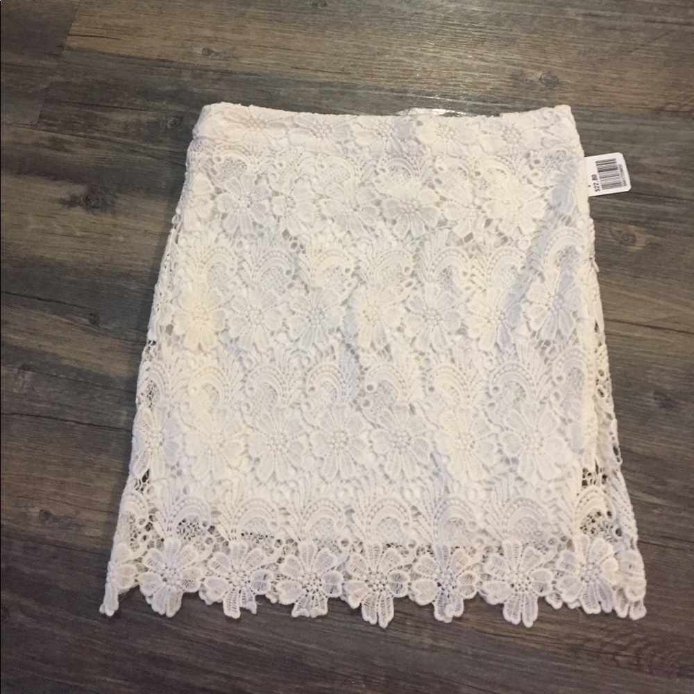 Detailed Flower Skirt