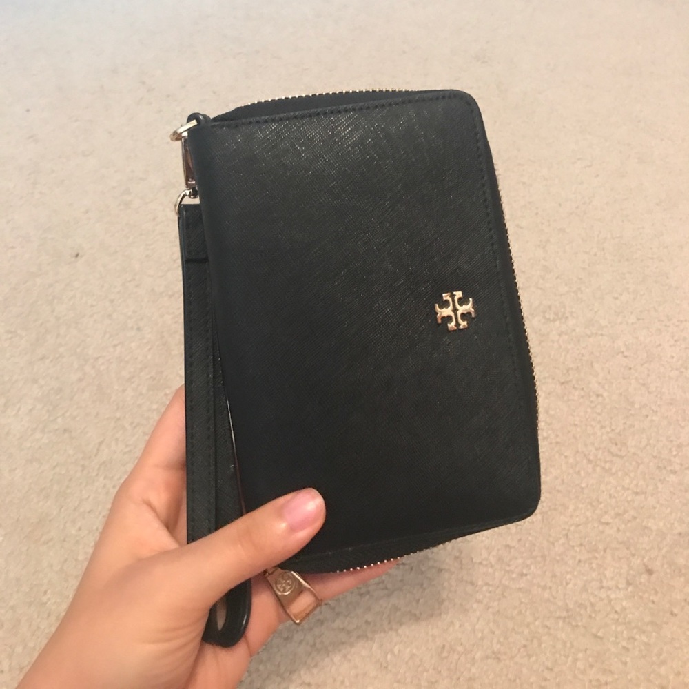 Tory Burch York Wristlet