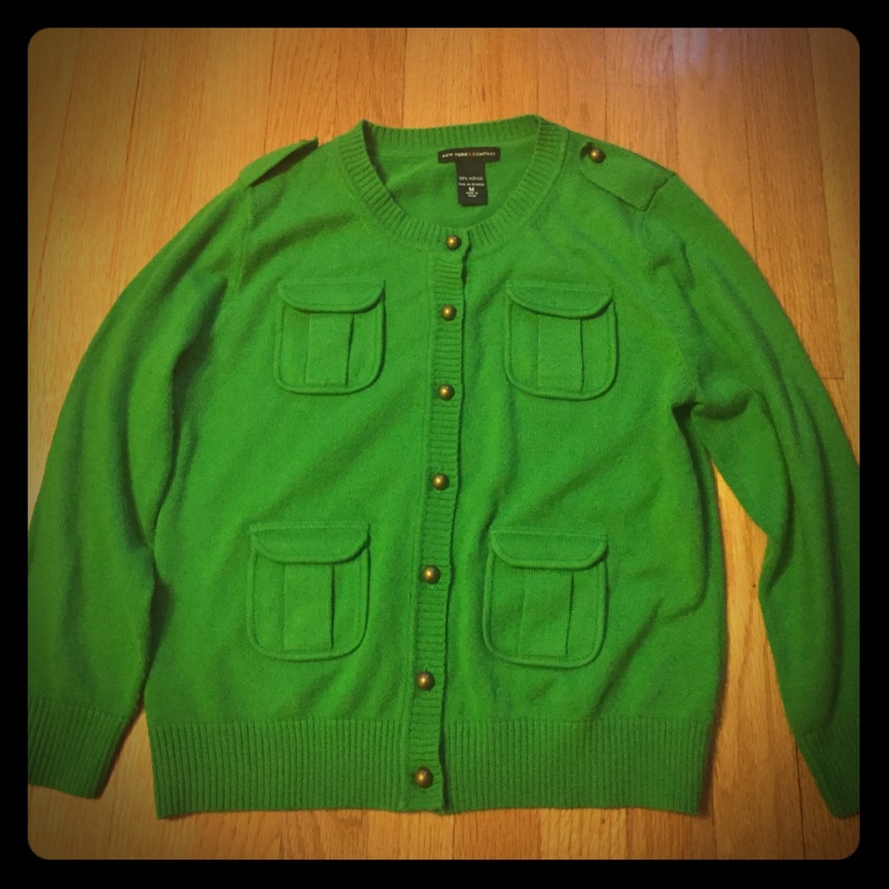 New York &Company green sweater