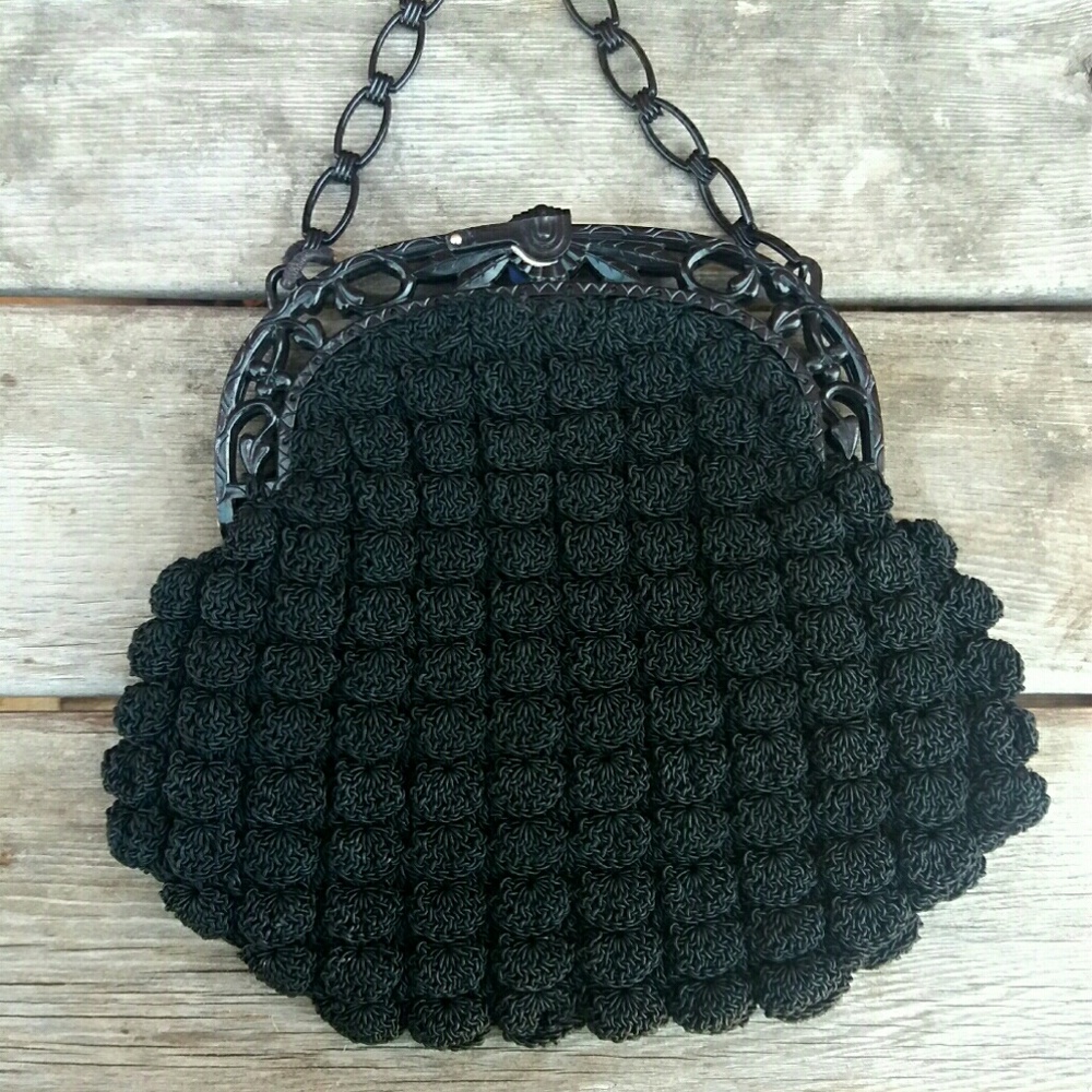 Vintage Knitted Purse Bag With Black Celluloid Handle - Picture 2 of 6