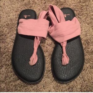 Sanuk Light Pink yoga