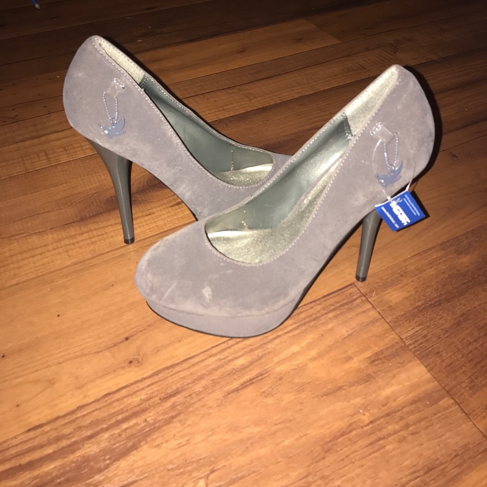Shiekh grey suede heels