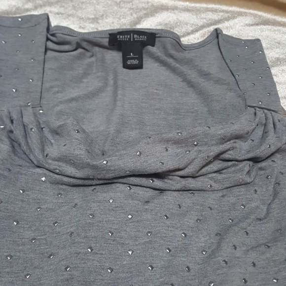 WHBM gray tank with raised silver triangle embelli - Picture 4 of 7