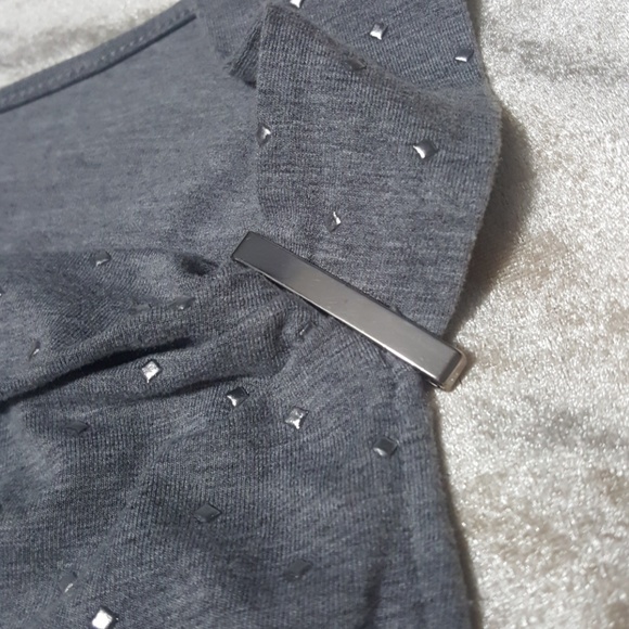 WHBM gray tank with raised silver triangle embelli - Picture 6 of 7