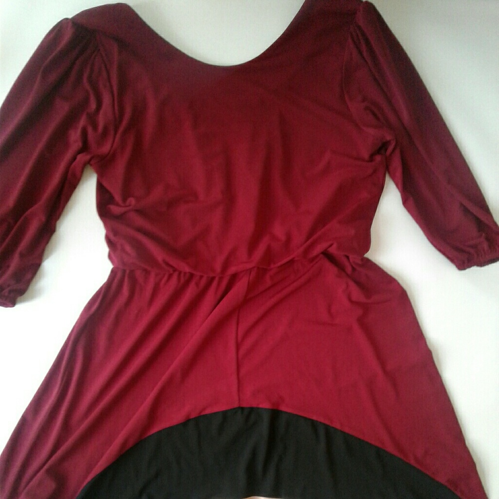 Red maroon loose midsleeve dress stripes modern