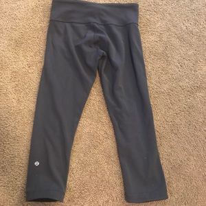 Lululemon size 6 reversible! Cropped.