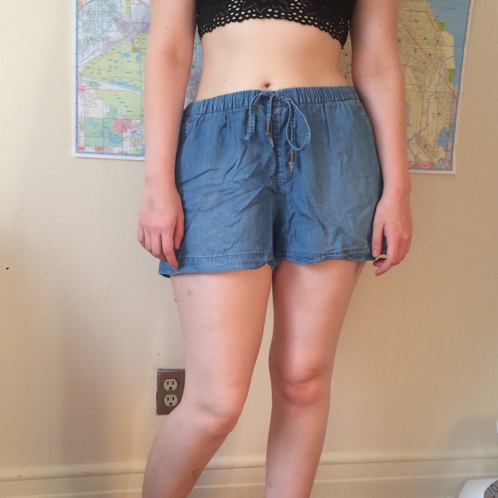Comfy Medium Wash Fabric Shorts | XL