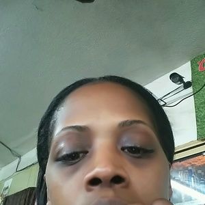 Meet your Posher, Tanisha