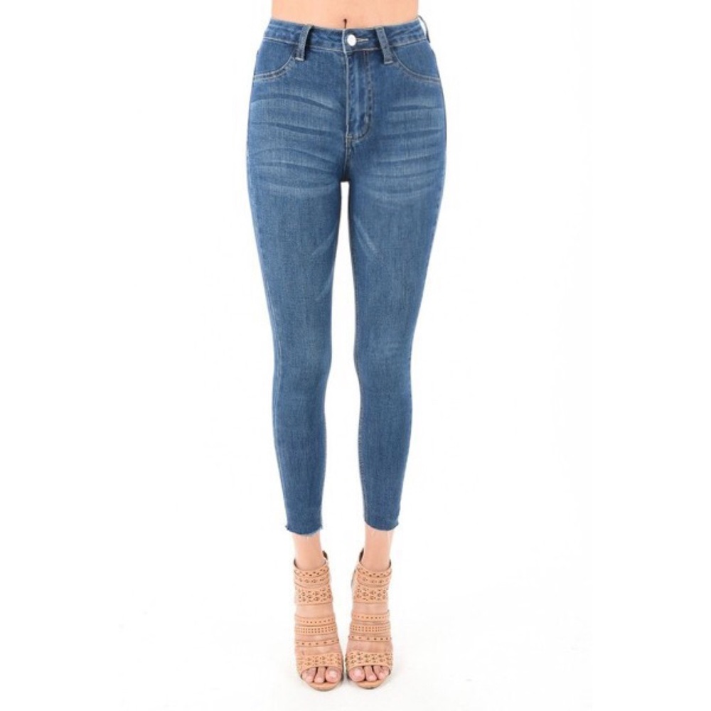 LAST 🔘 Super-Highrise Ankle Skinny Jeans