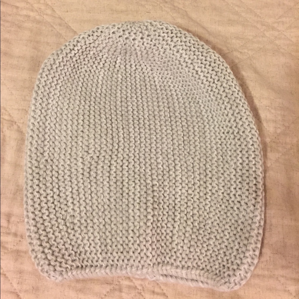 American Eagle beenie