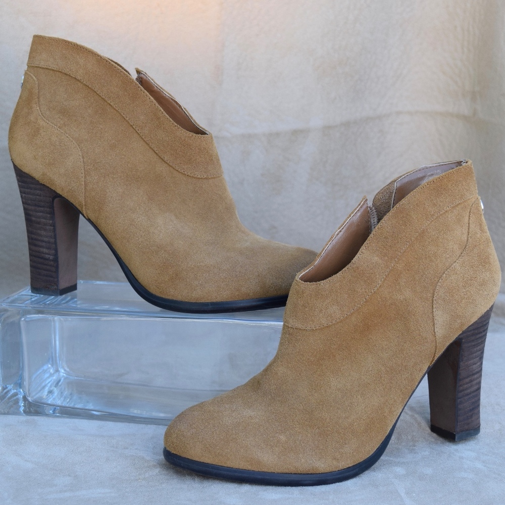 CROMA Vintage "CVIVVY' Suede Booties with Heels
