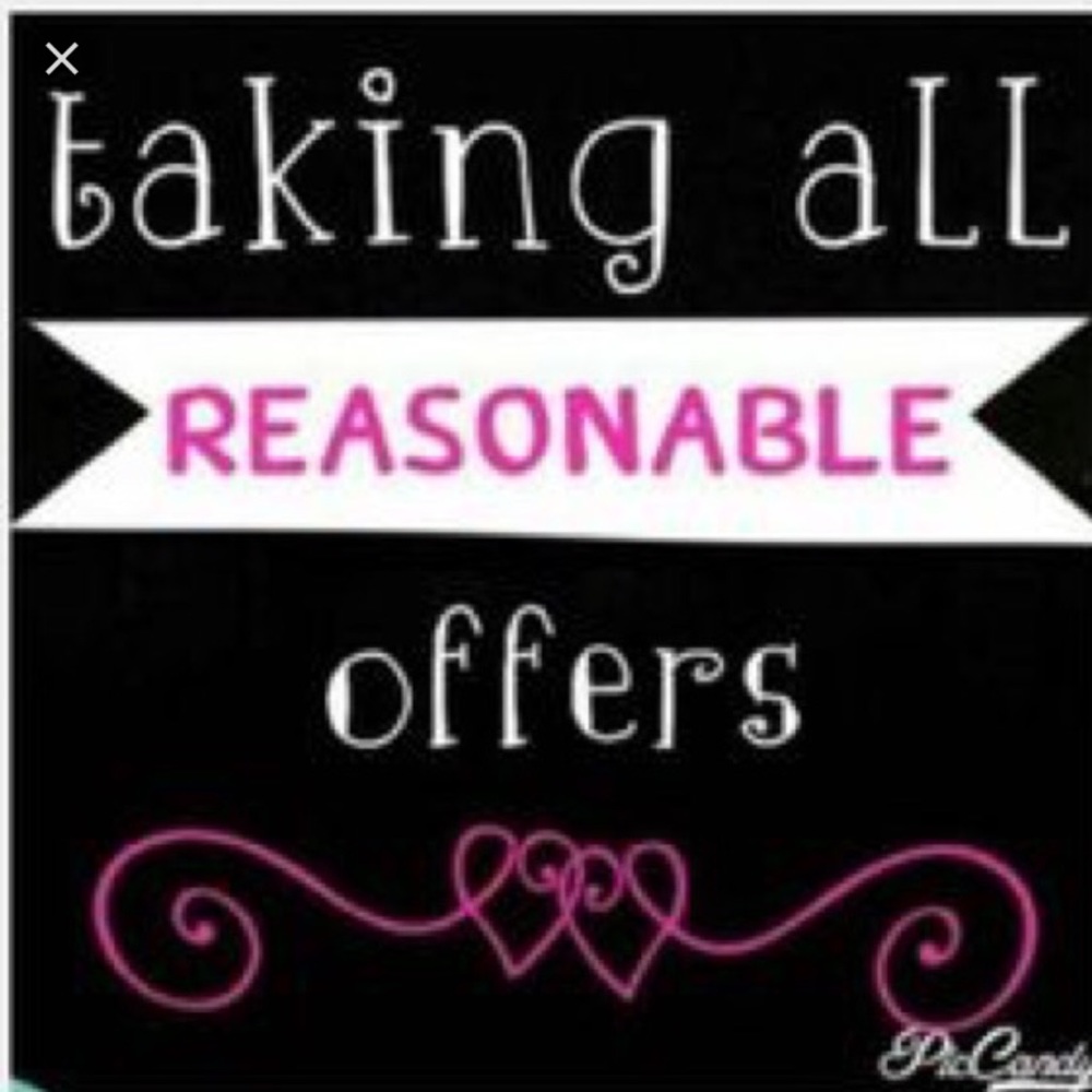 I accept offers and do bundles💕💕