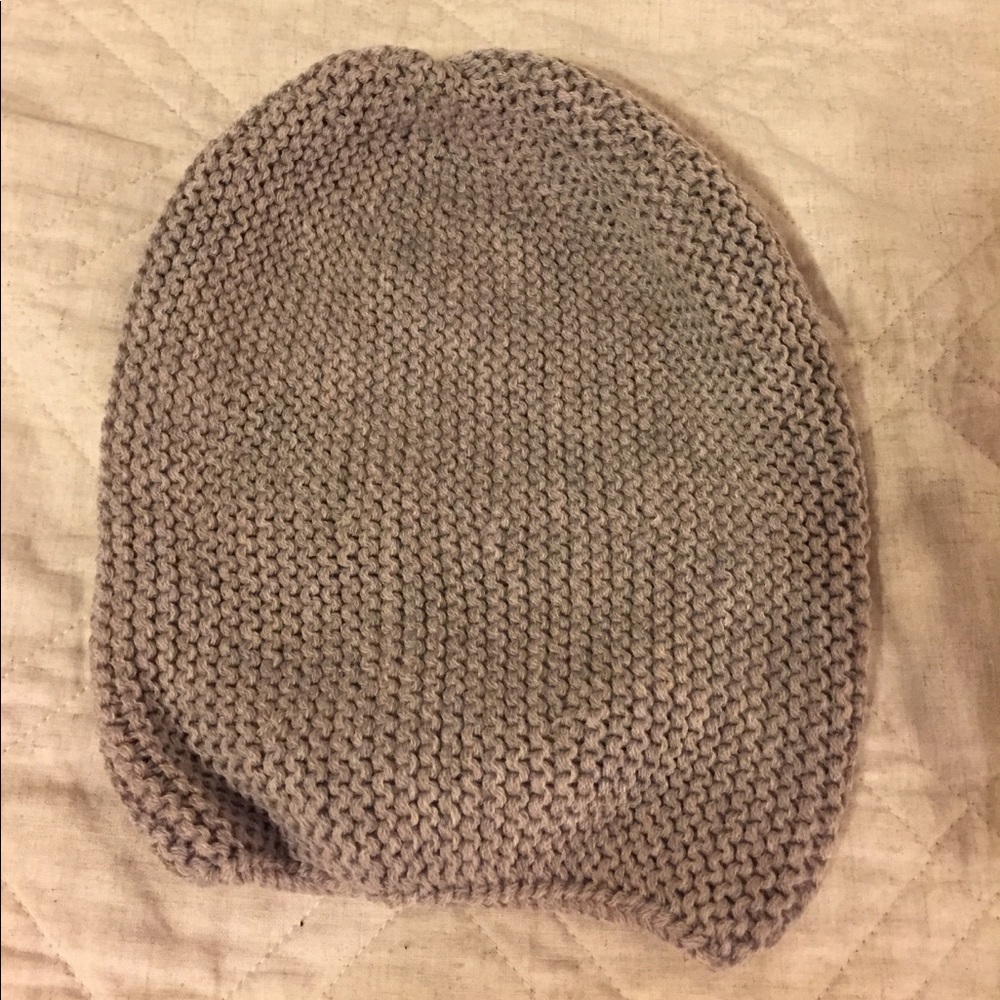 American Eagle beenie