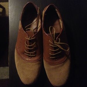 G.H. Bass &Co. women's Oxford shoes