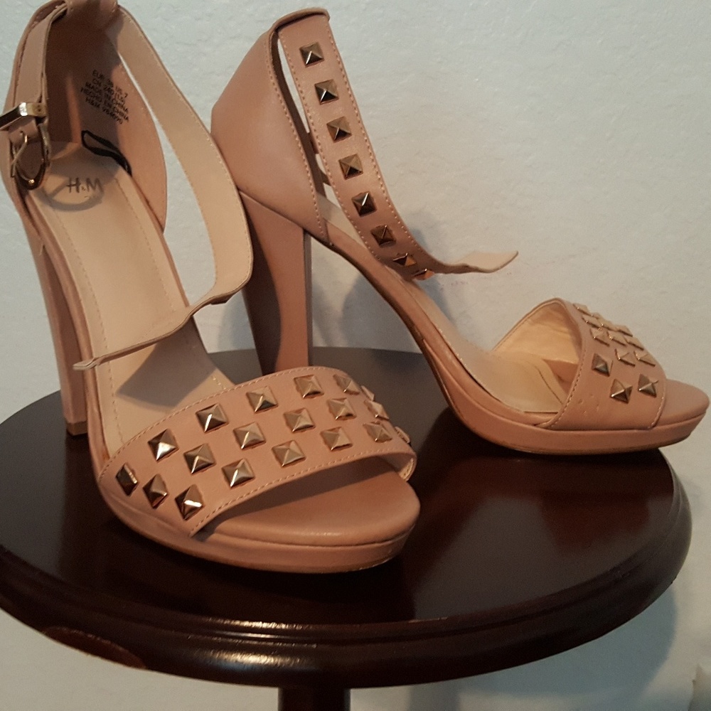 HM SHOES