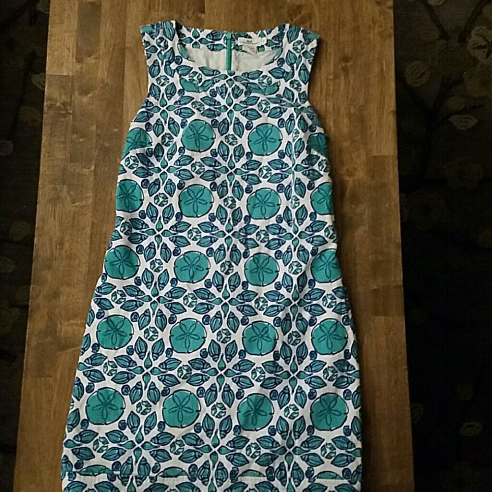 Vineyard Vines shell and sea dollar dress