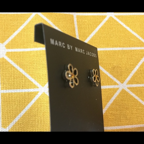 Marc by Marc Jacobs Golden Flower Earrings stud - Picture 2 of 3