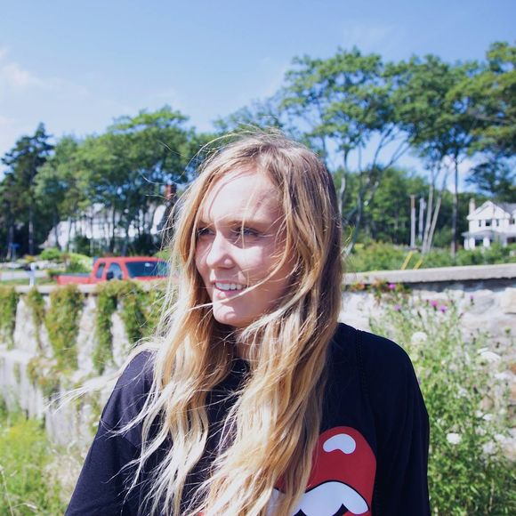 Meet your Posher, Mckenna - Picture 1 of 1