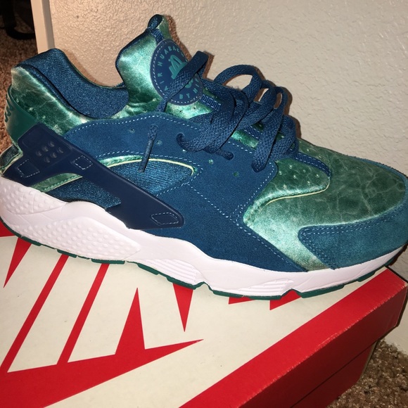 Nike Other - Nike Huaraches