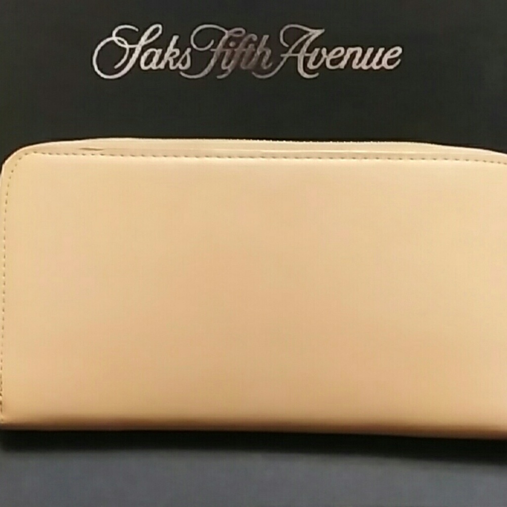 Saks Fifth Avenue wallet