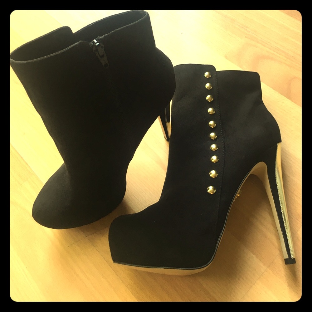 Sexy faux suede ankle boots with hidden platform