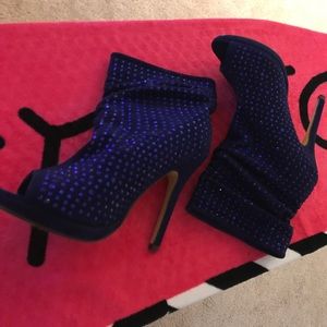 Womens peekaboo bootie