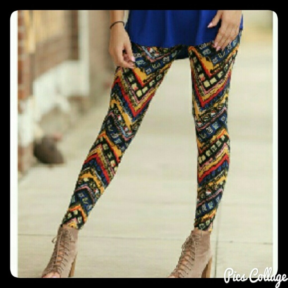 Abstract Multicolor Leggings - Picture 3 of 5