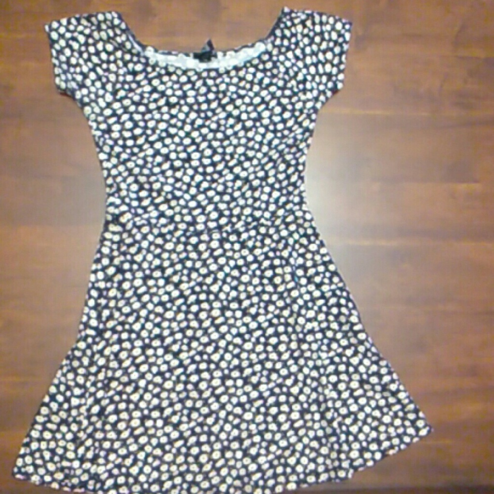 Daisy dress