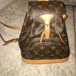 Louis Vuitton small backpack very good condition