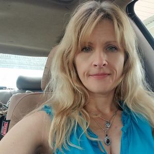 Meet your Posher, Helen