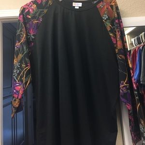NWOT Lularoe 2XL black body Randy floral sleeves