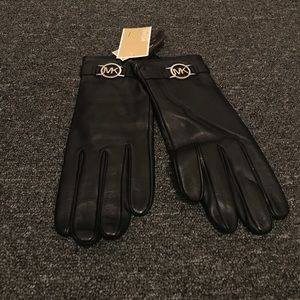 Brand NEW Leather Michael Kors Gloves 🌷🌷