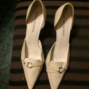 Vintage pumps