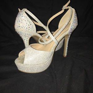 "Delicacy" silver sparkly heals