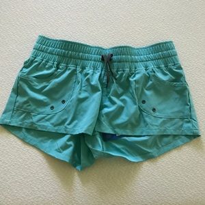 Patagonia Santa Ana shorts medium