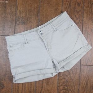 Ladies Shorts Size 14