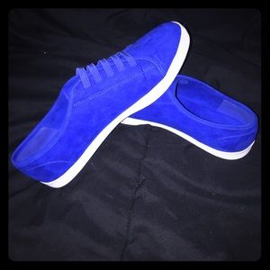 Nine west slip on sneakers