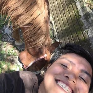 Meet your Posher, Leo