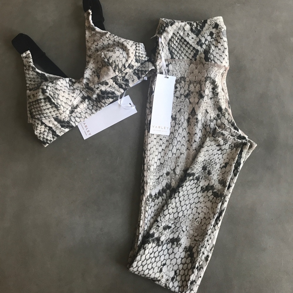 Varley sports bra - Picture 1 of 3