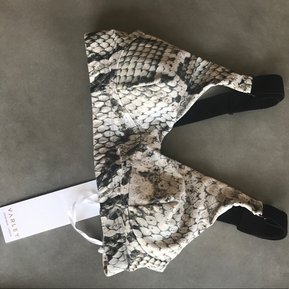 Varley sports bra - Picture 2 of 3