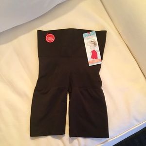 Spanx Large Mid Thigh Shaper.