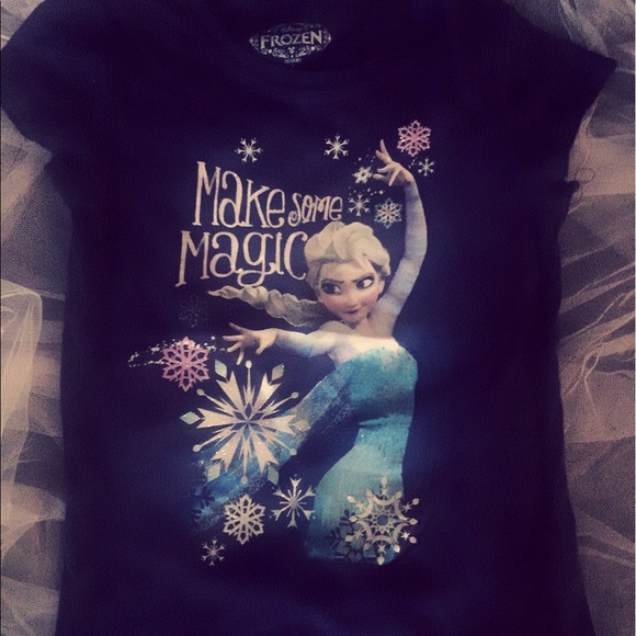 🔥3️⃣ Frozen t-shirts!!3️⃣🔥 - Picture 5 of 6