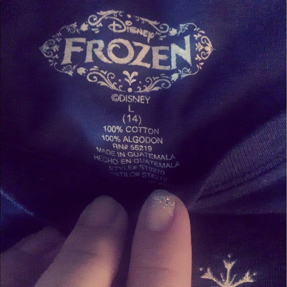 🔥3️⃣ Frozen t-shirts!!3️⃣🔥 - Picture 6 of 6